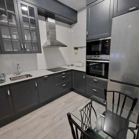 1930. Diecinueve Treinta Apartment *